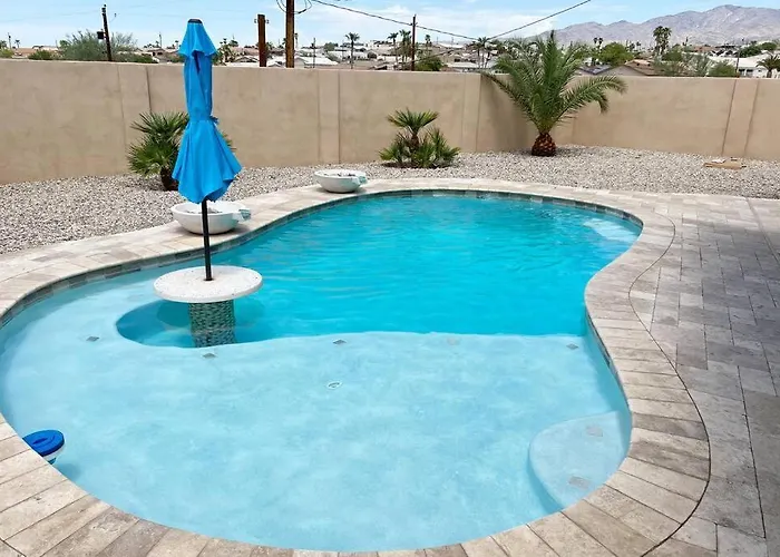Havasu Retreat! Pool, Spa, Gym & View Ferienhaus Lake Havasu City