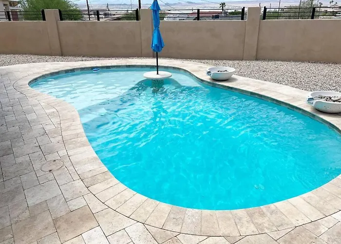 Havasu Retreat! Pool, Spa, Gym & View Lake Havasu City